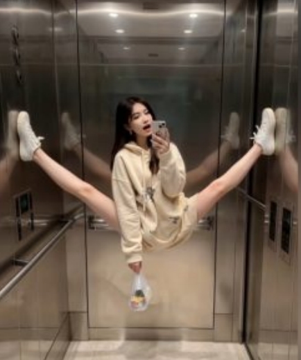 AI生成电梯一字马美女制作教程，条条流量上万，别再在外面被割韭菜了，全流程实操-八爪鱼资源库